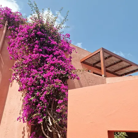 Hotel Koutouloufari Village Club Hersonissos (Crete)
