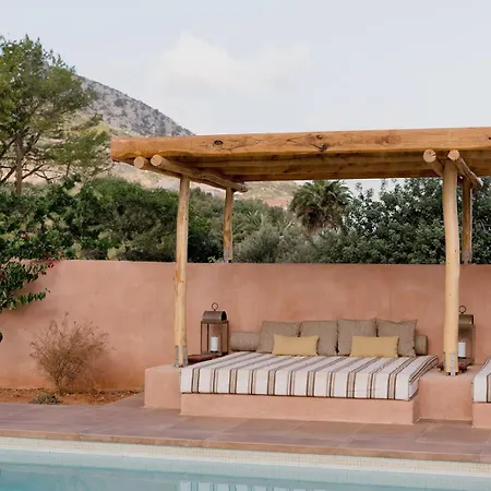Hotel Koutouloufari Village Club 3*